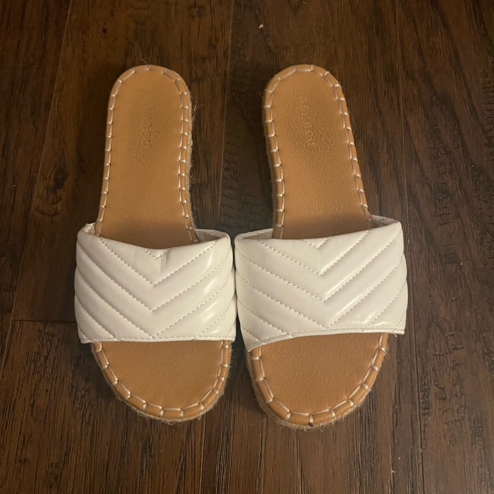 Platform sandals